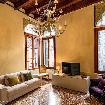 Gondola Bianca Venisejetaime Apartman Kültér fotó