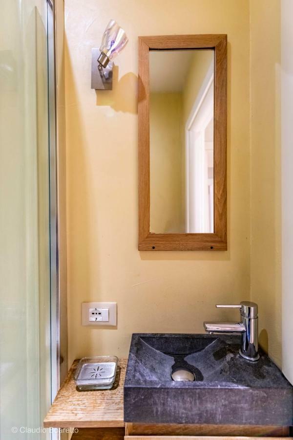 Gondola Bianca Venisejetaime Apartman Kültér fotó